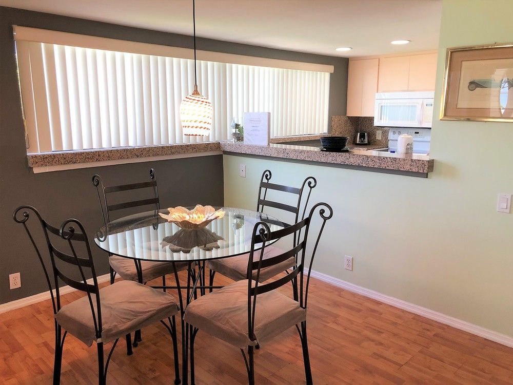 The Bird's Nest Vacation Rentals: 403 Gulf Dr S, Bradenton Beach, FL 34217